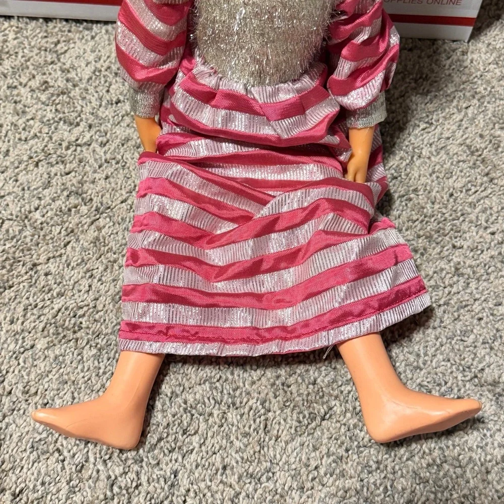 Vintage Ideal Crissy Family Velvet Doll Red Hair Pink Silver Dress 18" - Picture 6 of 7